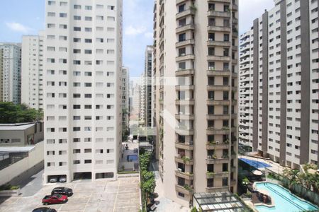 Vista de apartamento à venda com 2 quartos, 55m² em Vila Uberabinha, São Paulo