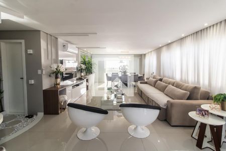 Sala de casa à venda com 3 quartos, 290m² em Cidade Patriarca, São Paulo