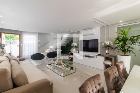 Sala de casa à venda com 3 quartos, 290m² em Cidade Patriarca, São Paulo