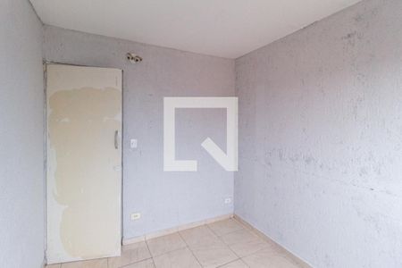 Quarto 2 de apartamento para alugar com 2 quartos, 56m² em Conjunto Habitacional Presidente Castelo Branco, Carapicuíba