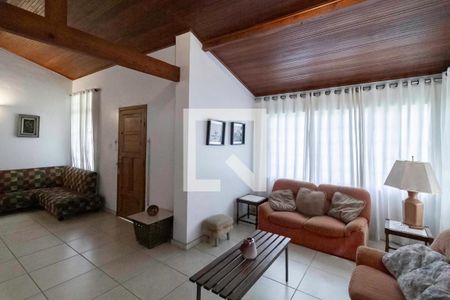 Sala de casa à venda com 5 quartos, 5200m² em Braúnas, Belo Horizonte
