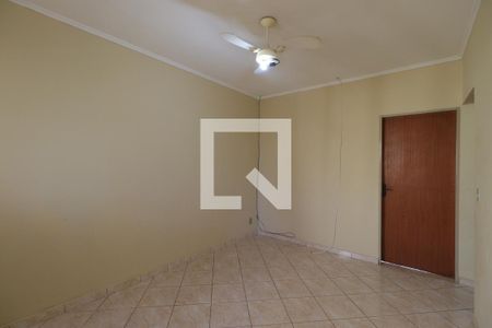 Sala de casa para alugar com 2 quartos, 70m² em Jardim Diva Tarla de Carvalho, Ribeirão Preto