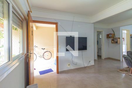 Sala de casa de condomínio à venda com 3 quartos, 109m² em Fátima, Canoas