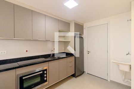 Sala/Cozinha de apartamento para alugar com 1 quarto, 40m² em Água Verde, Curitiba