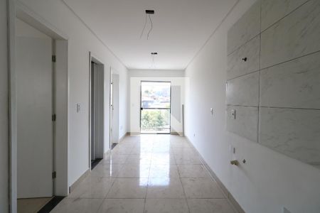 Sala/Cozinha de apartamento para alugar com 2 quartos, 96m² em Parque Novo Oratório, Santo André