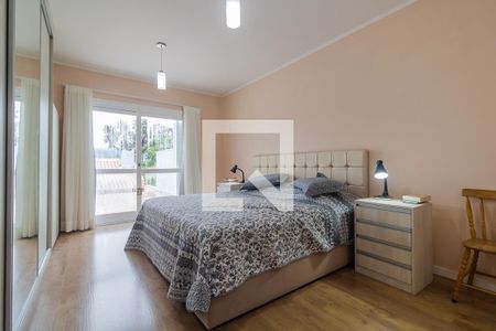 Quarto 1 de casa para alugar com 4 quartos, 350m² em Espírito Santo, Porto Alegre