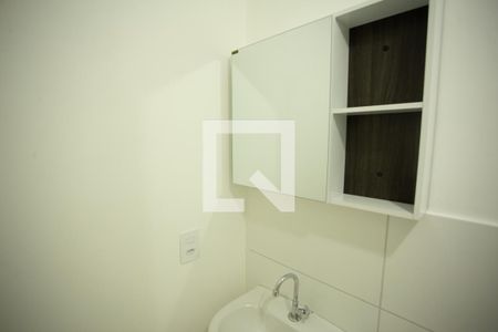 Banheiro de apartamento para alugar com 1 quarto, 37m² em Água Branca, São Paulo