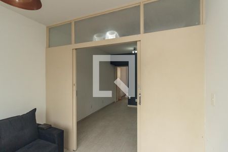 Quarto 1 de apartamento para alugar com 2 quartos, 51m² em Vila Buarque, São Paulo