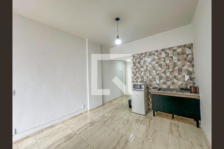 Studio de kitnet/studio para alugar com 1 quarto, 34m² em Centro, Rio de Janeiro