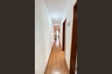 Corredor de apartamento para alugar com 3 quartos, 70m² em Vila Assunção, Santo André