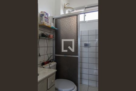 Banheiro de apartamento para alugar com 1 quarto, 58m² em Camaquã, Porto Alegre