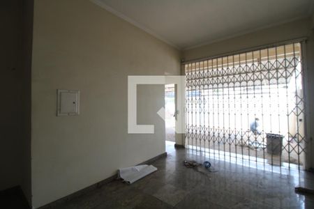 Sala 2  Vista de casa para alugar com 3 quartos, 390m² em Parque Taquaral, Campinas