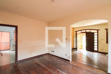 Sala 2 de casa à venda com 4 quartos, 350m² em Planalto, Belo Horizonte