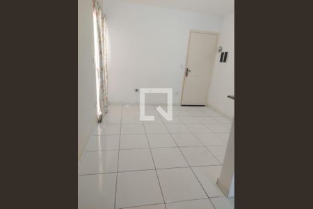 Sala de apartamento para alugar com 2 quartos, 44m² em Vila Cristina, Ferraz de Vasconcelos