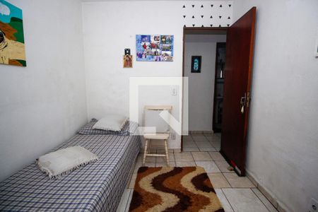 Quarto 1 de apartamento para alugar com 3 quartos, 58m² em Parque Pinheiros, Taboão da Serra