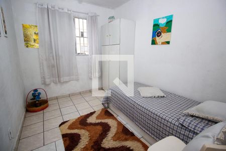 Quarto 1 de apartamento para alugar com 3 quartos, 58m² em Parque Pinheiros, Taboão da Serra