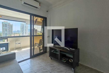 Sala de apartamento para alugar com 2 quartos, 70m² em Balneario Guarujá, Guarujá