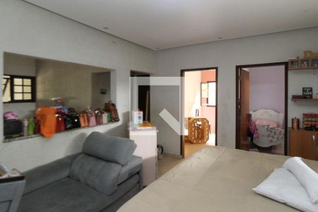 Casa para alugar com 4 quartos, 100m² em Jardim Rodolfo Pirani, São Paulo