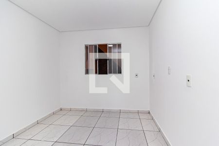 Sala de casa para alugar com 2 quartos, 70m² em Fazenda Caguaçu, São Paulo