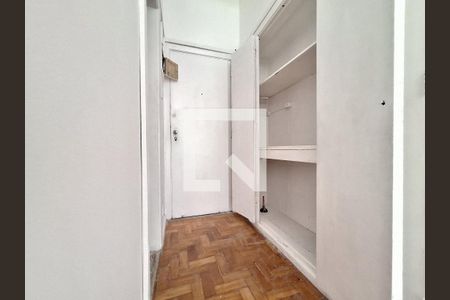 Sala/cozinha de apartamento para alugar com 1 quarto, 34m² em Centro, Rio de Janeiro