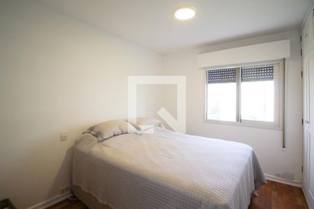 Suíte  de apartamento à venda com 3 quartos, 104m² em Itaim Bibi, São Paulo