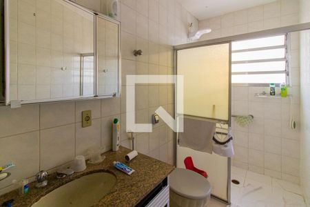 Banheiro de casa para alugar com 3 quartos, 90m² em Bom Retiro, São Paulo