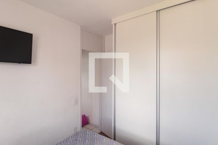 Quarto 1 de apartamento para alugar com 2 quartos, 47m² em Mantiqueira, Belo Horizonte