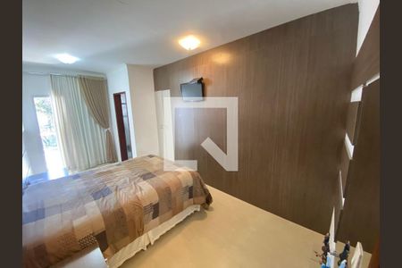 Casa à venda com 3 quartos, 250m² em Paraíso, Santo André