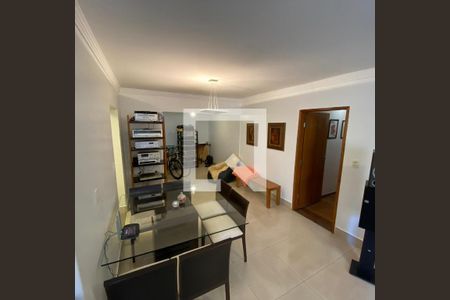 Apartamento para alugar com 3 quartos, 133m² em Setor Bueno, Goiânia