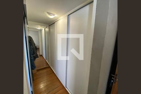 Apartamento para alugar com 3 quartos, 133m² em Setor Bueno, Goiânia