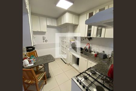 Apartamento para alugar com 3 quartos, 133m² em Setor Bueno, Goiânia