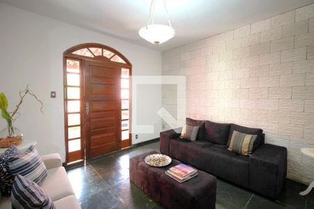 Sala de casa à venda com 4 quartos, 226m² em Betânia, Belo Horizonte