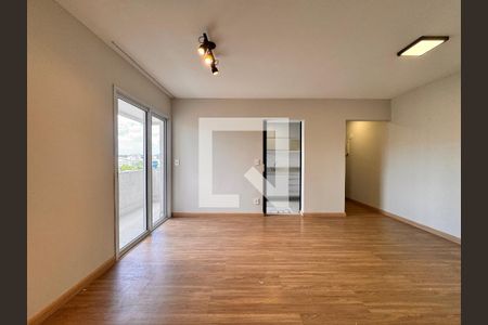 Sala de apartamento para alugar com 2 quartos, 64m² em Jardim Bela Vista, Santo André