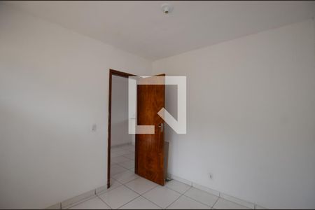 Quarto 1 de casa para alugar com 2 quartos, 42m² em Cascadura, Rio de Janeiro