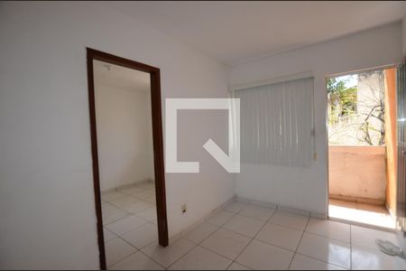 Sala de casa para alugar com 2 quartos, 42m² em Cascadura, Rio de Janeiro