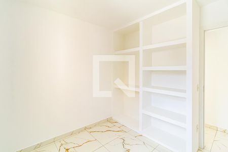 Quarto 01 de apartamento para alugar com 2 quartos, 44m² em Jardim Ester, São Paulo