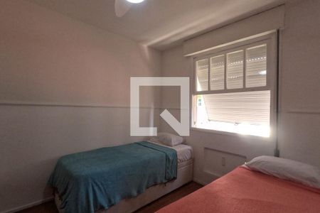 Quarto 1 de apartamento para alugar com 2 quartos, 114m² em Gonzaga, Santos