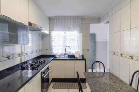 Cozinha de casa para alugar com 2 quartos, 200m² em Parada Xv de Novembro, São Paulo