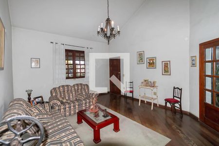 Sala 1 de casa à venda com 6 quartos, 300m² em Santa Amelia, Belo Horizonte