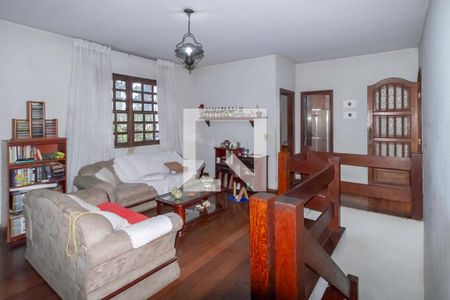 Sala 3 de casa à venda com 6 quartos, 300m² em Santa Amelia, Belo Horizonte