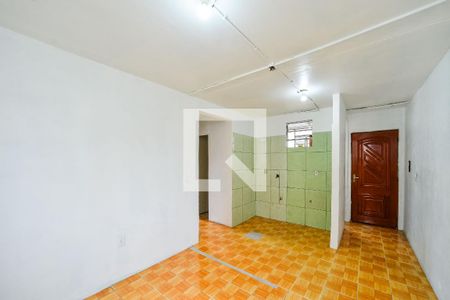 Sala de apartamento para alugar com 2 quartos, 50m² em Mário Quintana, Porto Alegre