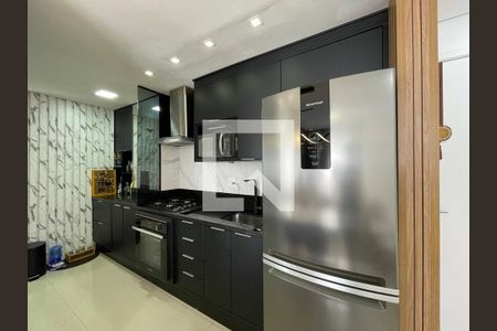 Sala e Cozinha  de apartamento para alugar com 2 quartos, 49m² em Jardim Helena, São Paulo