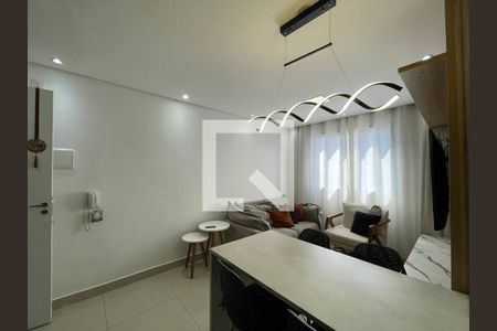 Sala e Cozinha  de apartamento para alugar com 2 quartos, 49m² em Jardim Helena, São Paulo