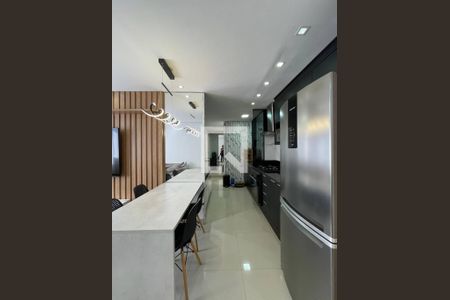 Sala e Cozinha  de apartamento para alugar com 2 quartos, 49m² em Jardim Helena, São Paulo