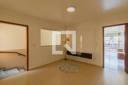 Sala de TV de casa à venda com 3 quartos, 250m² em Vila Paulista, Guarulhos