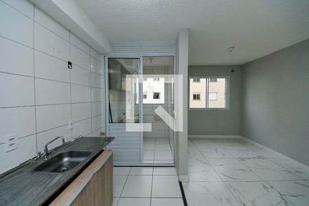 Sala e Cozinha de apartamento para alugar com 1 quarto, 39m² em Vila Graciosa, São Paulo