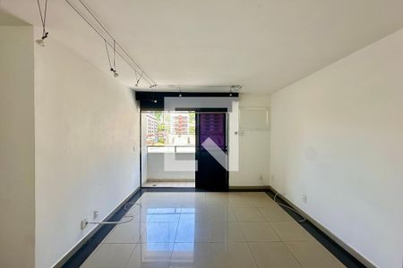 Sala de apartamento à venda com 2 quartos, 76m² em Laranjeiras, Rio de Janeiro