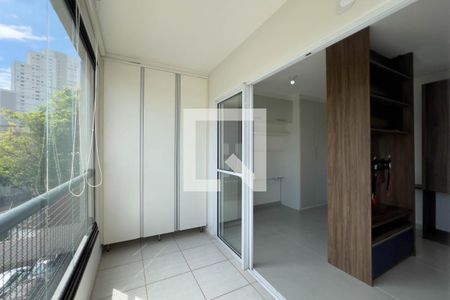 Varanda de kitnet/studio para alugar com 1 quarto, 36m² em Cambuci, São Paulo