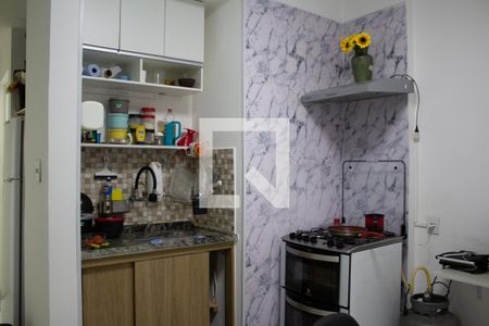 Sala/Cozinha de apartamento para alugar com 1 quarto, 30m² em Santa Ifigênia, São Paulo