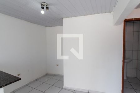 Sala   de casa para alugar com 2 quartos, 60m² em Vila Nilo, São Paulo